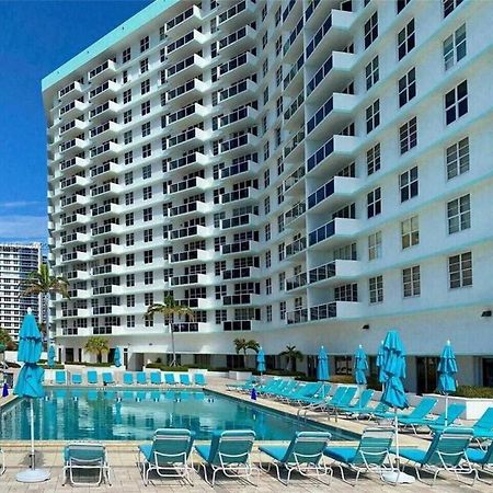 Atlantic Penthouse: Beachfront Luxury with Ocean Views Hollywood Exterior photo